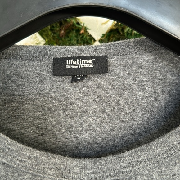 Men’s gray t-shirt with plaid pocket - Picture 3 of 3